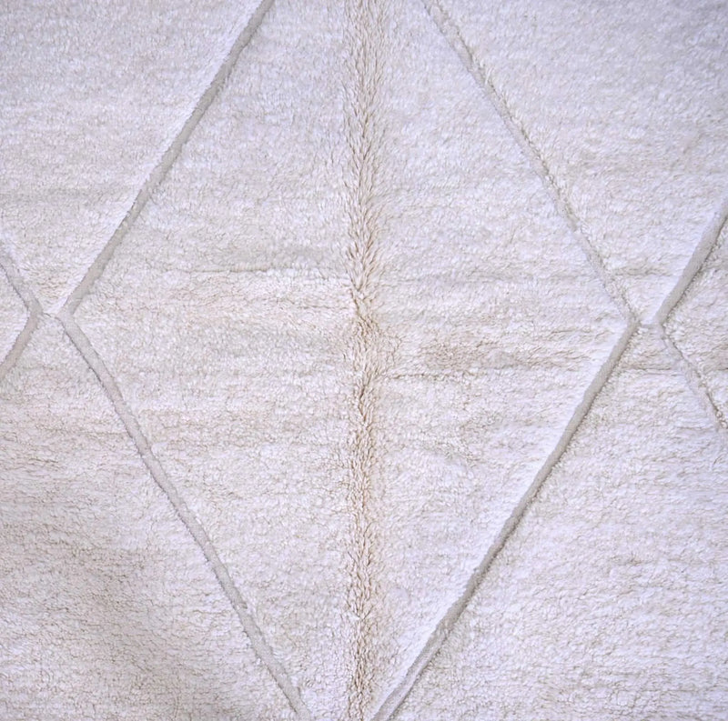 Authentic Beni Ourain Rug 6.5 x 9.8 feet / 200 x 275 cm 