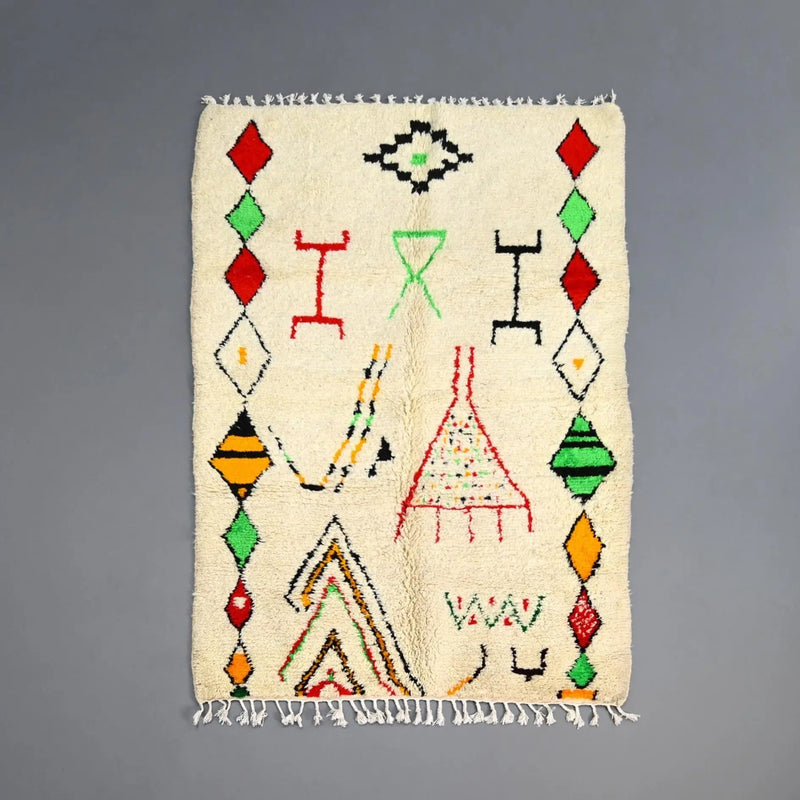 Medium Moroccan Azilal Rug (4.8 x 8.2 feet) / (148 x 250 cm) 