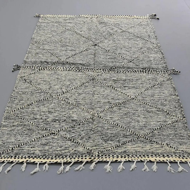 Moroccan Kilim Rug 4.9 x 8.2 ft / 150 x 250 cm 