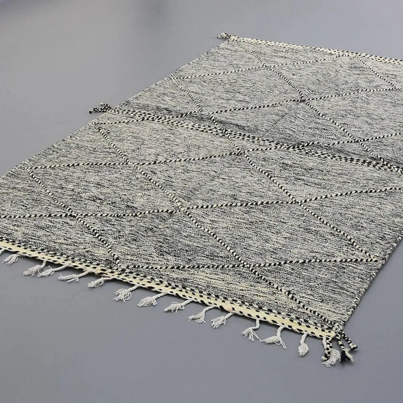 Moroccan Kilim Rug 4.9 x 8.2 ft / 150 x 250 cm 