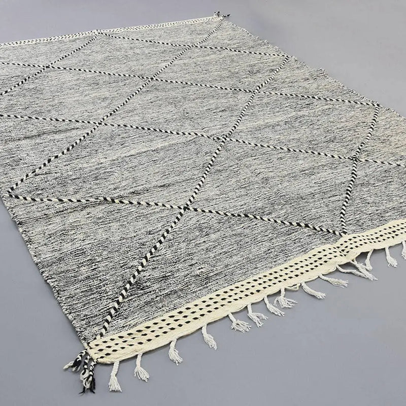 Moroccan Kilim Rug 6.7 x 9.7 ft / 206 x 296 cm 
