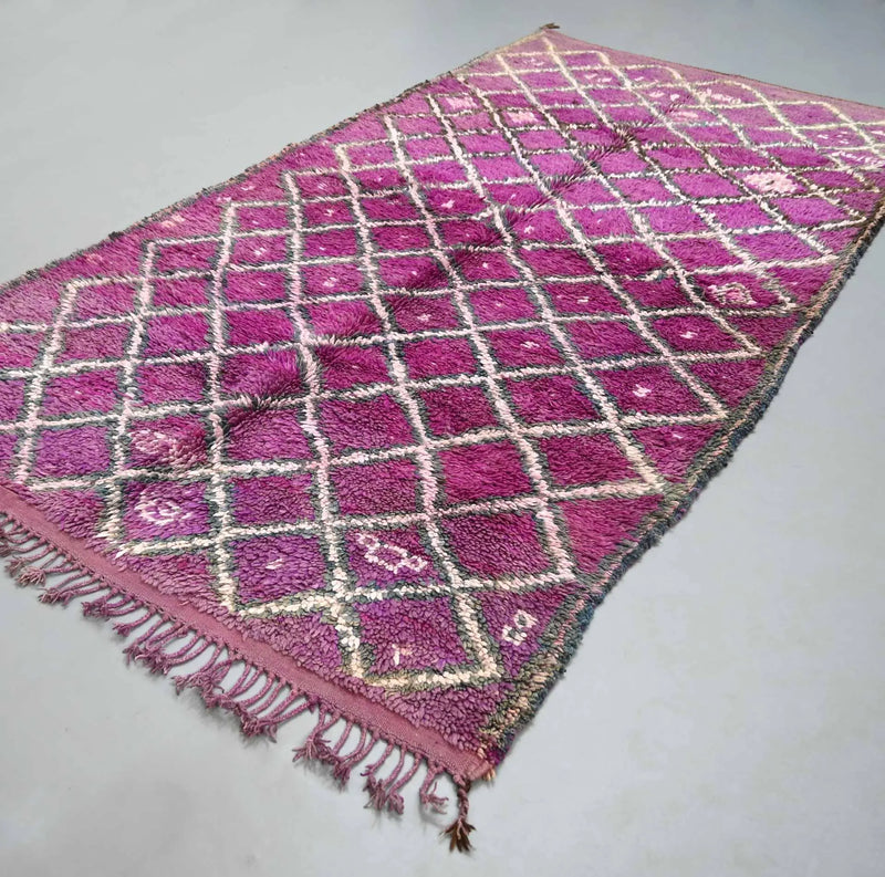 Nostos Vintage Moroccan Rug 5.7 x 10.4 feet / 173 cm x 316 cm 