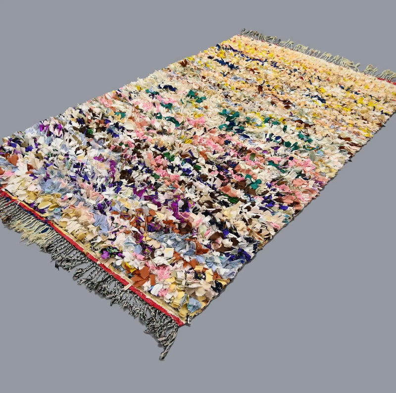 Vintage Boucherouite Rug 7.3 x 4.1 feet / 255 x 125 cm 
