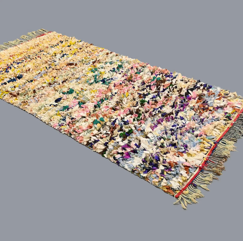 Vintage Boucherouite Rug 7.3 x 4.1 feet / 255 x 125 cm 