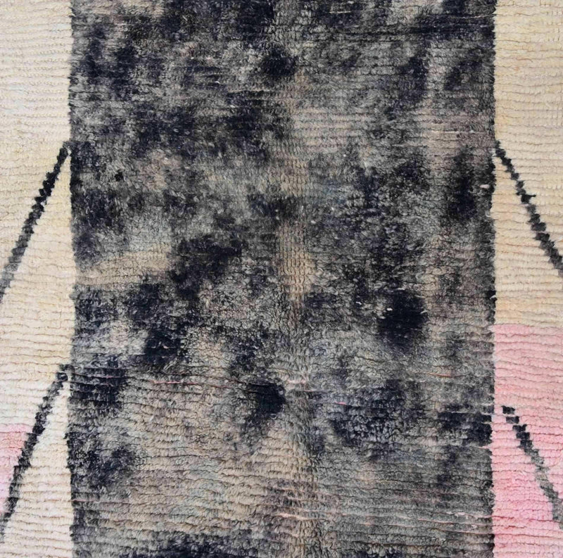 Vintage Moroccan Rug 6.2 x 9.7 ft / 192 x 297 cm 