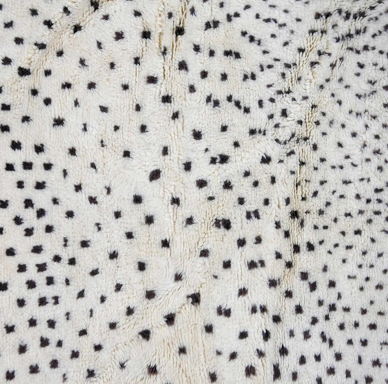 White Luxury Beni Mrirt Rug 